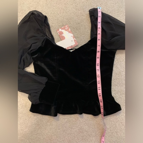 NWT Band of the Free Black Velvet Holiday Peplum Crop Blouse Top Women Small - Picture 6 of 7